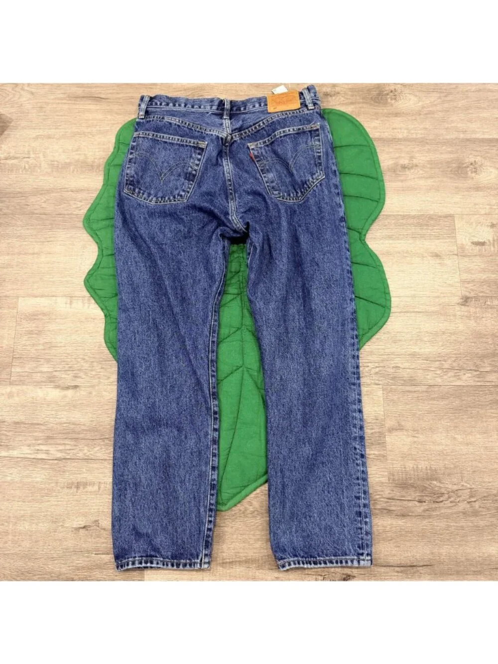 Levis 501 Original Fit Button-Fly Jeans Mens 30 x 28 Medium Wash Denim Retro